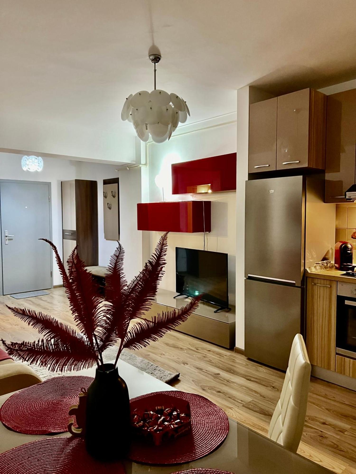 Kyan Apartment